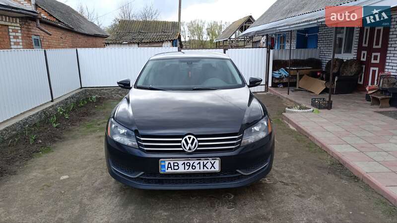 Седан Volkswagen Passat 2012 в Тростянці