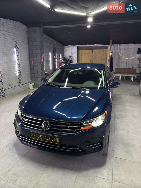 Седан Volkswagen Passat 2018 в Львове фото 8 Седан Volkswagen Passat 2018 в Львове