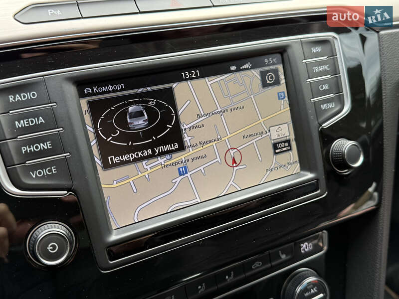 Седан Volkswagen Passat 2015 в Киеве