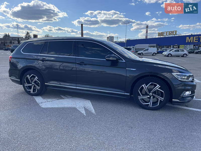 Универсал Volkswagen Passat 2017 в Житомире