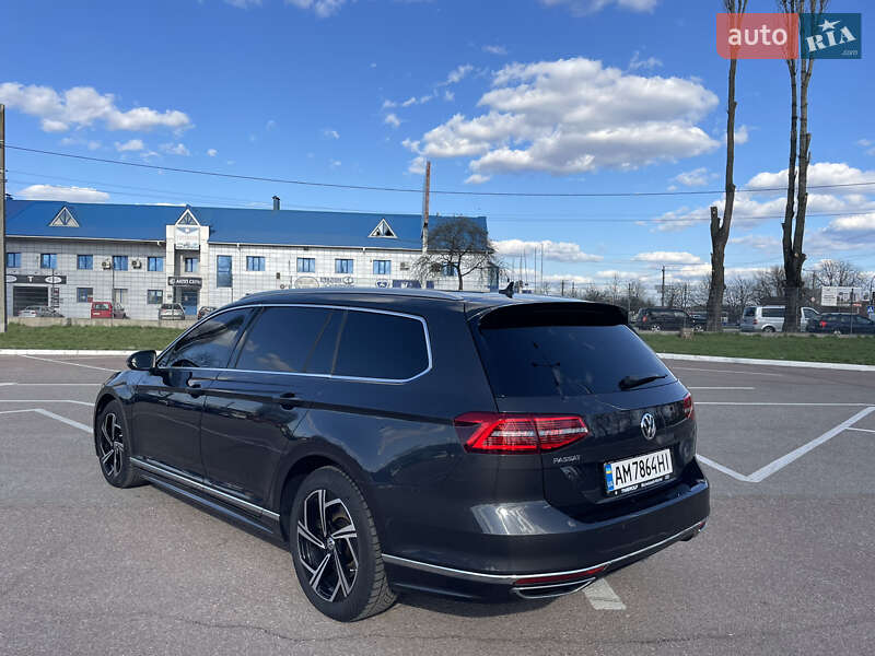 Универсал Volkswagen Passat 2017 в Житомире