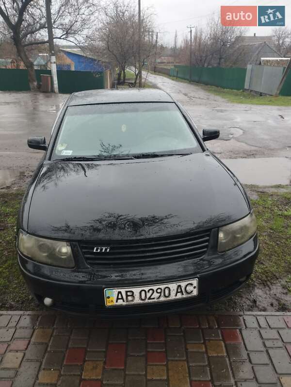 Седан Volkswagen Passat 1997 в Петрівці-Роменській
