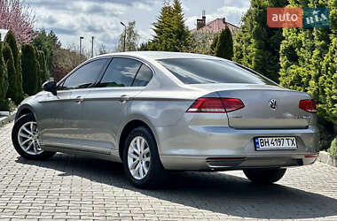 Седан Volkswagen Passat 2016 в 