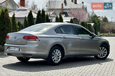 Седан Volkswagen Passat 2016 в 