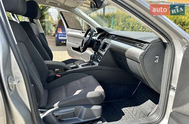 Седан Volkswagen Passat 2016 в 