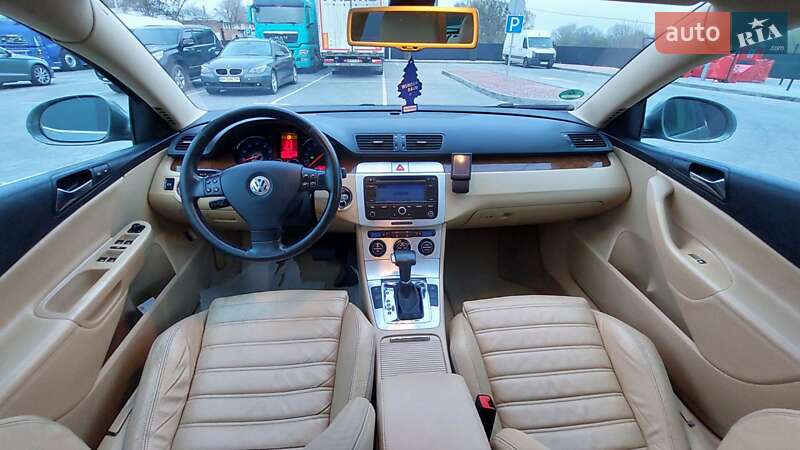 Універсал Volkswagen Passat 2006 в Одесі