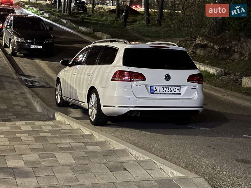 Универсал Volkswagen Passat 2011 в Ирпене