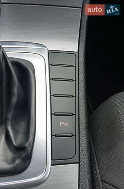 Седан Volkswagen Passat 2012 в 