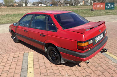 Седан Volkswagen Passat 1988 в 