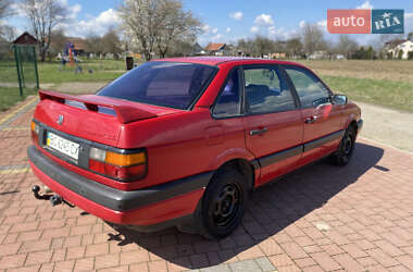Седан Volkswagen Passat 1988 в 