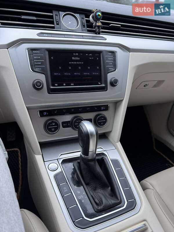 Универсал Volkswagen Passat 2015 в Ужгороде фото 29 Универсал Volkswagen Passat 2015 в Ужгороде