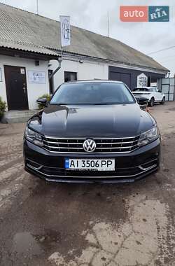 Седан Volkswagen Passat 2017 в 
