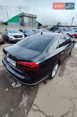 Седан Volkswagen Passat 2017 в 