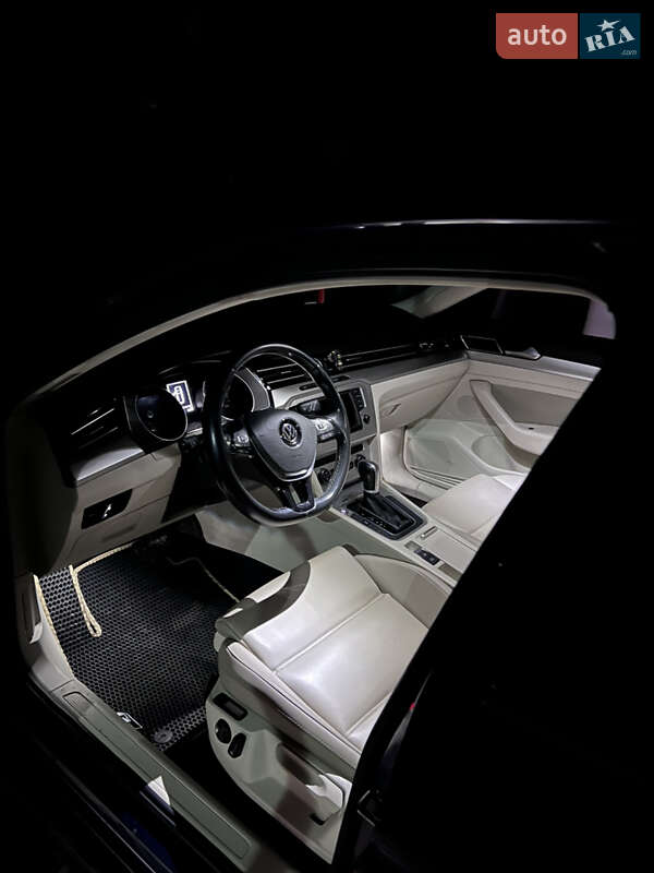 Универсал Volkswagen Passat 2015 в Ужгороде фото 40 Универсал Volkswagen Passat 2015 в Ужгороде