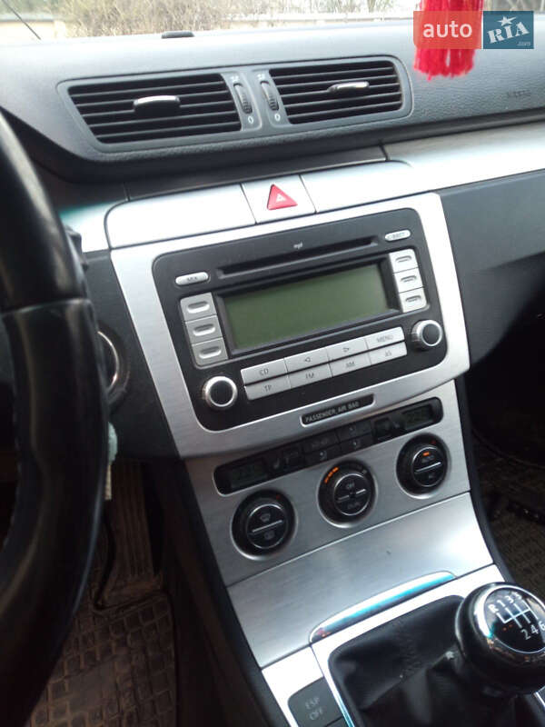 Универсал Volkswagen Passat 2007 в Снятине