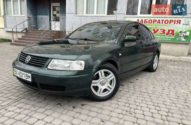 Седан Volkswagen Passat 1998 в 