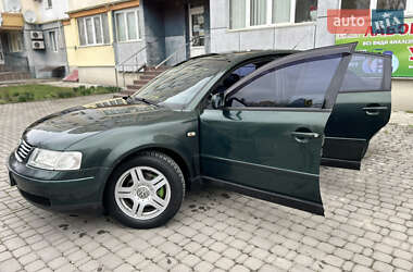 Седан Volkswagen Passat 1998 в 