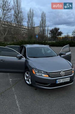 Седан Volkswagen Passat 2012 в 