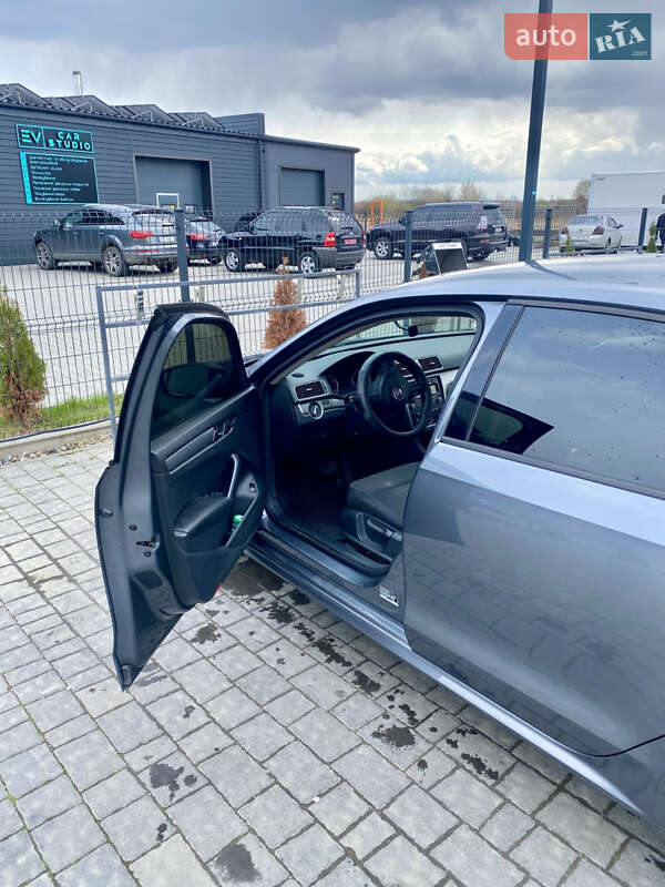 Седан Volkswagen Passat 2013 в Богородчанах