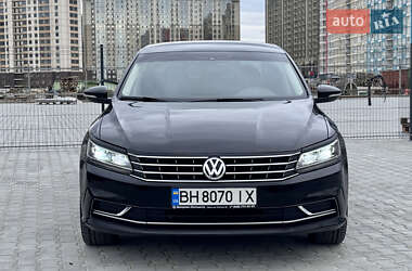 Седан Volkswagen Passat 2016 в 