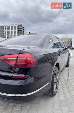 Седан Volkswagen Passat 2016 в 