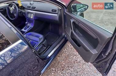 Універсал Volkswagen Passat 2011 в 