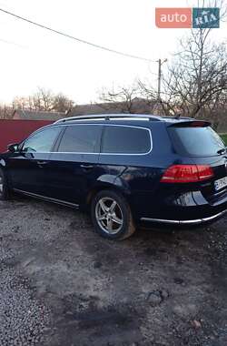 Універсал Volkswagen Passat 2011 в 