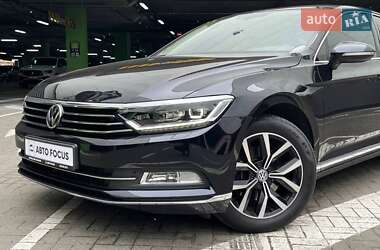 Седан Volkswagen Passat 2018 в 