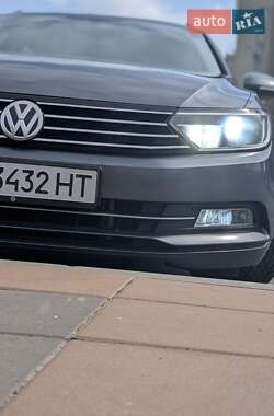 Універсал Volkswagen Passat 2015 в 