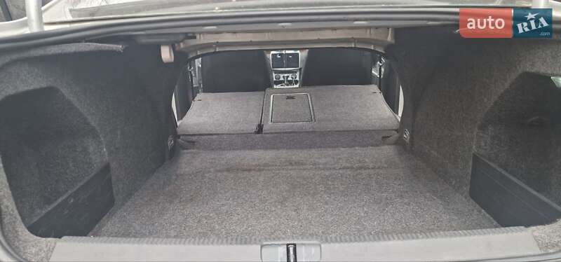 Седан Volkswagen Passat 2008 в Киеве