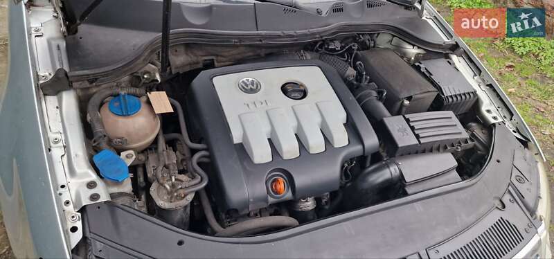 Седан Volkswagen Passat 2008 в Киеве