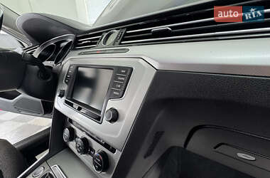 Универсал Volkswagen Passat 2015 в 