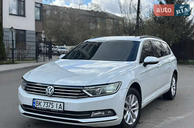 Універсал Volkswagen Passat 2016 в Києві