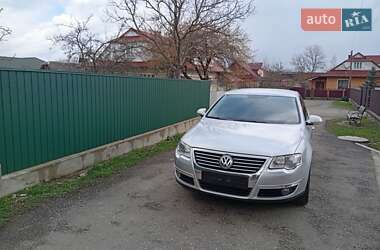 Седан Volkswagen Passat 2005 в 