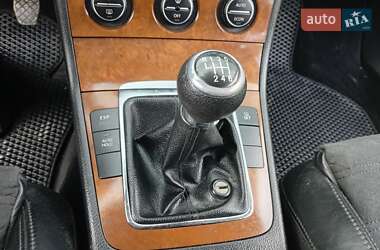 Седан Volkswagen Passat 2005 в 