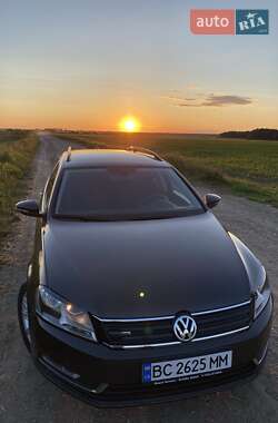 Volkswagen Passat 2013 Volkswagen Passat 2013