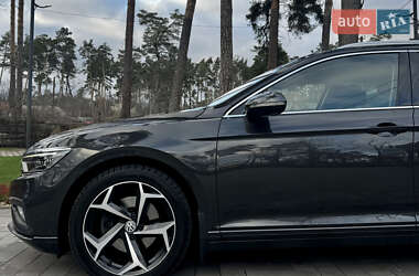 Универсал Volkswagen Passat 2019 в 