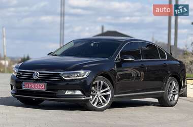 Седан Volkswagen Passat 2015 в Хусті