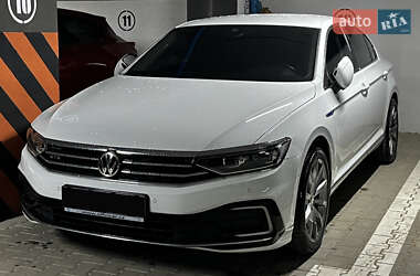 Седан Volkswagen Passat 2020 в 