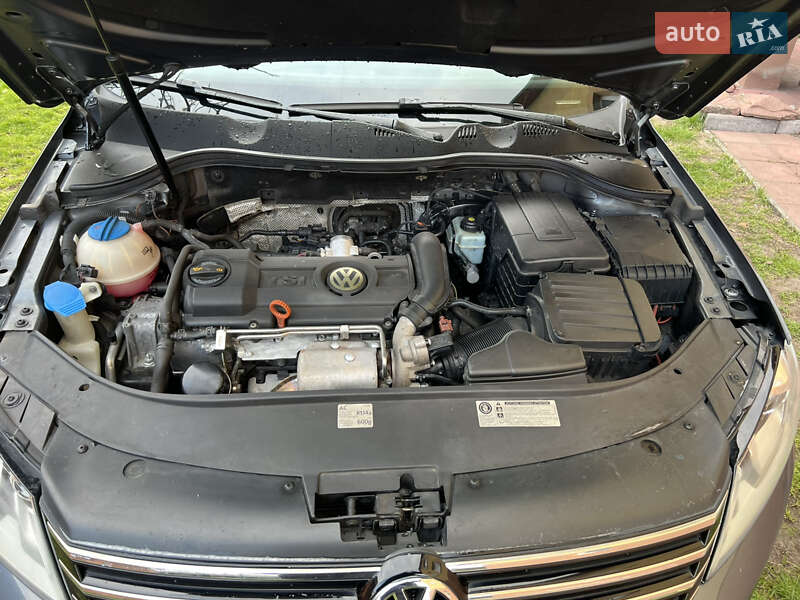Універсал Volkswagen Passat 2011 в Любомлі