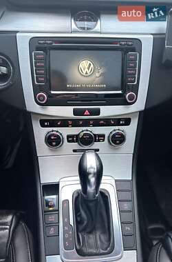 Универсал Volkswagen Passat 2011 в 