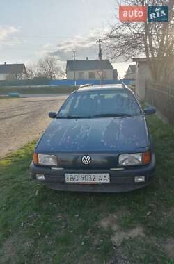 Універсал Volkswagen Passat 1992 в Радивиліві