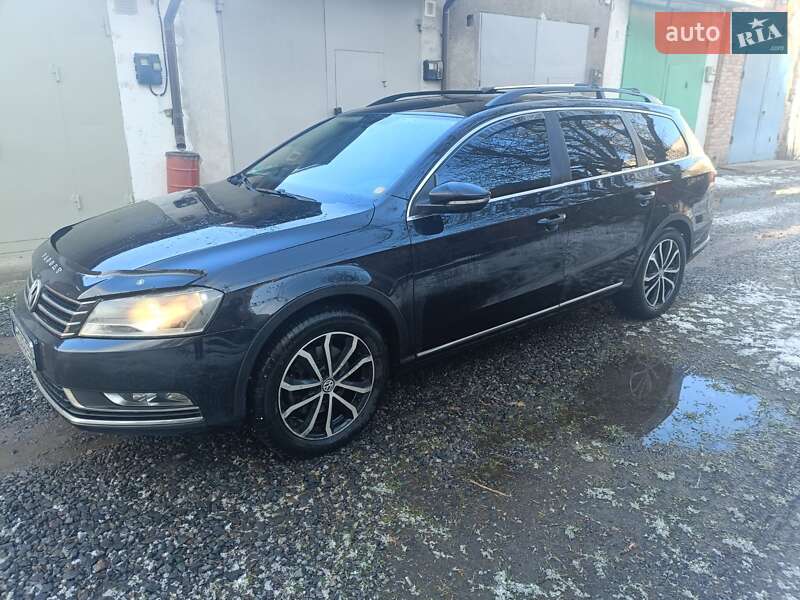 Универсал Volkswagen Passat 2011 в 