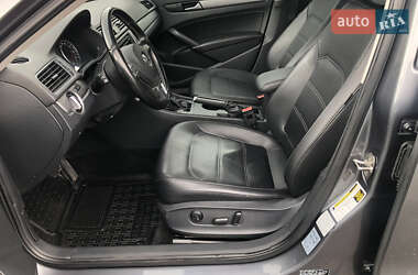Седан Volkswagen Passat 2014 в 