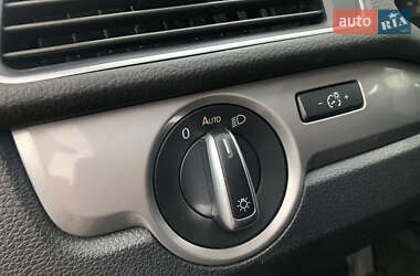 Седан Volkswagen Passat 2014 в 