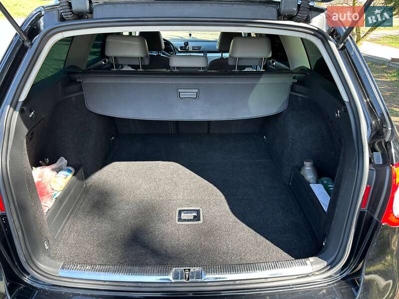 Универсал Volkswagen Passat 2010 в Дубно