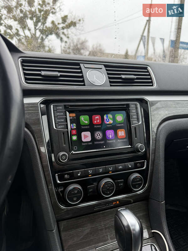 Седан Volkswagen Passat 2016 в Лубнах