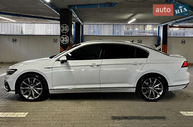 Седан Volkswagen Passat 2020 в 