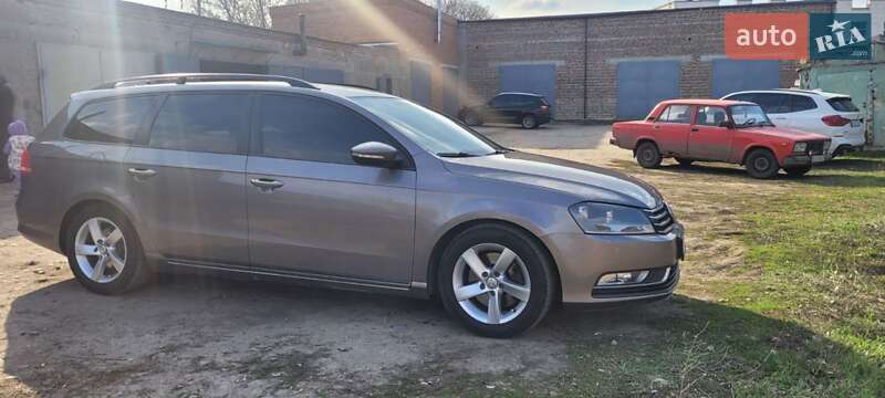 Универсал Volkswagen Passat 2011 в Полтаве фото 12 Универсал Volkswagen Passat 2011 в Полтаве