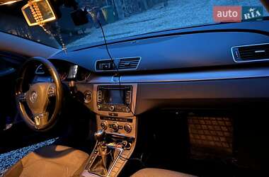 Седан Volkswagen Passat 2012 в 